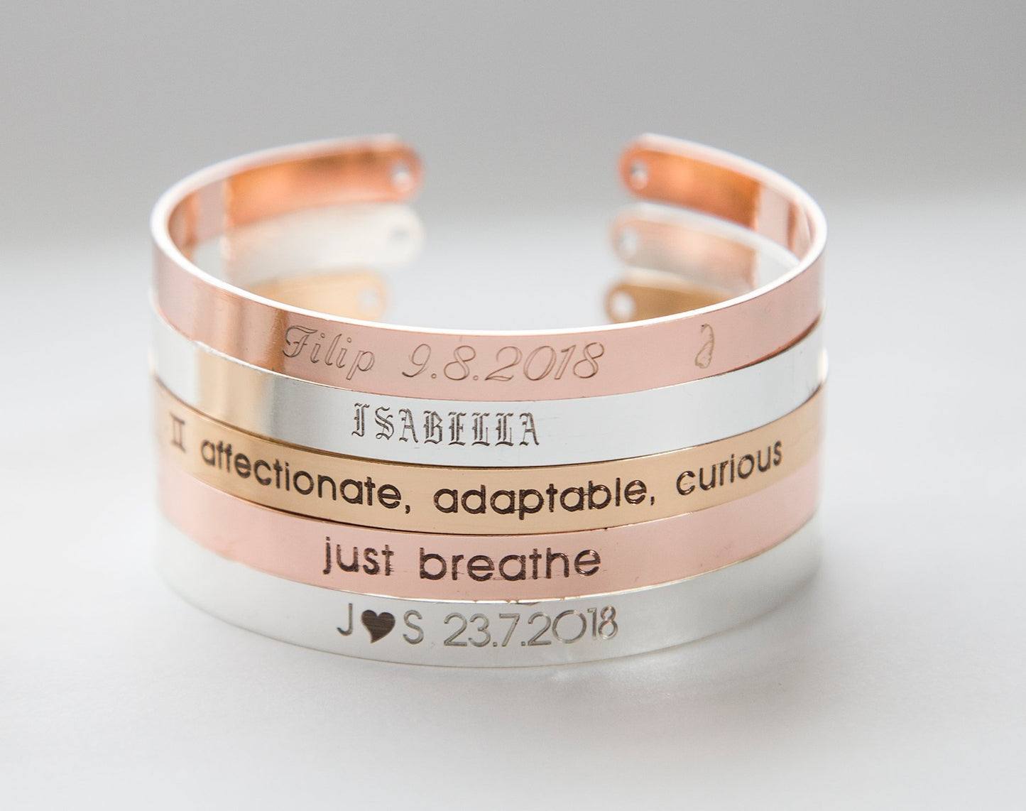 Personalized custom name bracelet