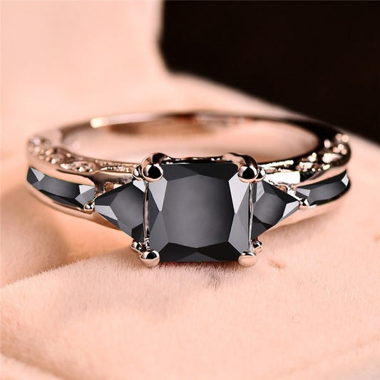 Ring Black Zircon Stones